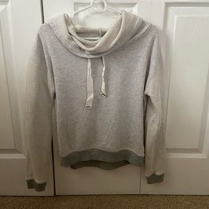 Cowl neck sweatshirt ✨